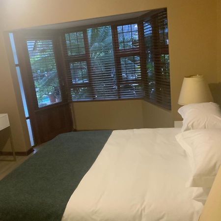 Marina Views Guesthouse Hartbeespoort Buitenkant foto
